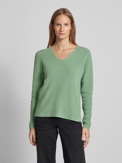 Christian Berg Woman Gebreide pullover met afgeronde V-hals Rietgroen - 4