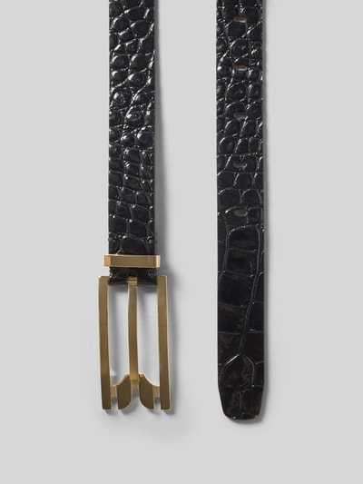 Produktfoto, Gürtel aus echtem Leder Modell 'Dorian' von Victoria Beckham in Schwarz mit Strukturmuster, schmale Passform, goldfarbene Schnalle, Breite 2 cm bei Größe 80