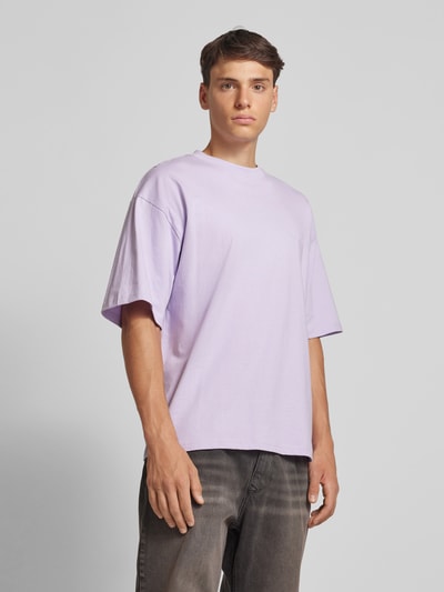 REVIEW Essentials Oversized T-Shirt  Flieder 4