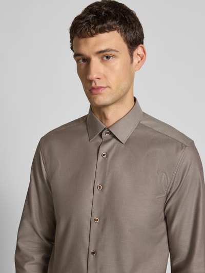 ETERNA Slim Fit Business-Hemd mit Kentkragen Sand 3