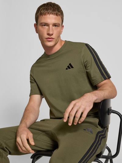 adidas Sportswear T-shirt met labelstitching en ronde hals Olijfgroen - 3