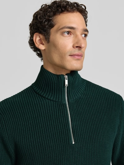MCNEAL Slim Fit Strickpullover aus reiner Baumwolle mit Troyer-Kragen Neon Gruen 3