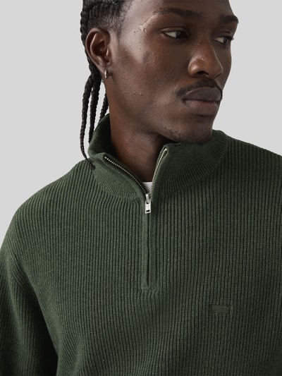Levi's® Relaxed Fit Pullover aus reiner Baumwolle Modell 'QUARTER' Oliv 3
