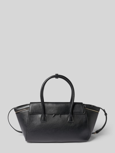 Produktfoto, Citybag in Leder-Optik Modell 'Fiori' von MANGO, schwarze Farbe, schmale Tragehenkel, Fach mit Überschlag und Reißverschluss, Steckfach innen, verstellbarer Schulterriemen, Maße ca. 52x24x12 cm, neutrale Oberfläche