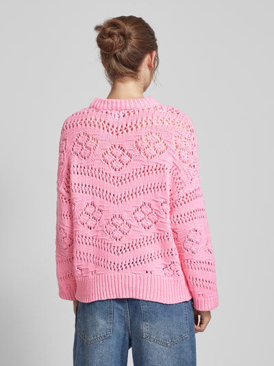 Pieces Figurumspielender Strickpullover mit Lochmuster 'PCNIANA' Pink 5