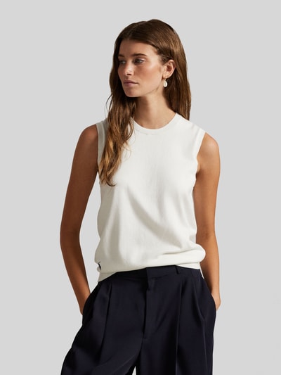 Frauenmodel trägt Regular Fit Stricktop aus Baumwoll-Mix von Polo Ralph Lauren, unifarben, ohne Ärmel, Crew Neck, Nahaufnahme Oberkörper.