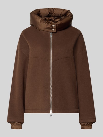Produktfoto, Relaxed Fit Jacke aus Baumwoll-Mix von Blonde No. 8 in Braun, abnehmbare Steppkapuze, Zweiwege-Reißverschluss, elastische Ärmelabschlüsse, glatte Oberfläche, klare Nähte, schlichte Form