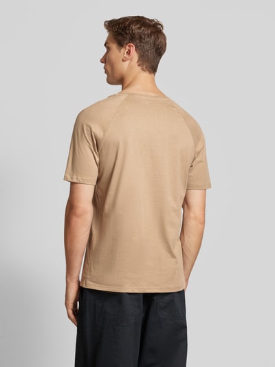 REVIEW T-Shirt mit Raglanärmel Taupe 5