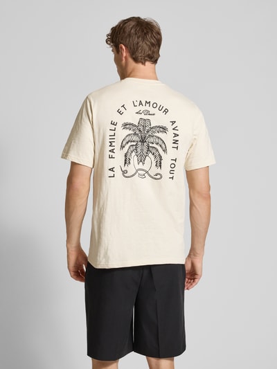 Les Deux T-Shirt mit Label-Stitching Modell 'Diaz' Sand 5