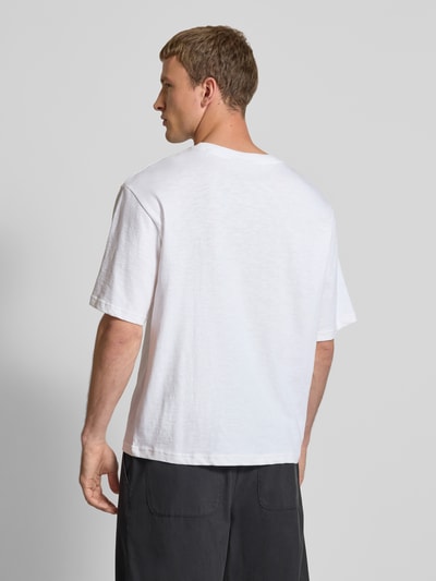 REVIEW T-Shirt mit Brusttasche und Label-Stitching Offwhite 5