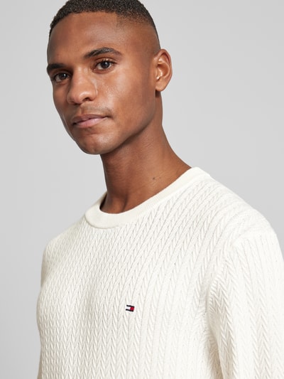 Tommy Hilfiger Slim Fit Strickpullover mit Fischgrät-Struktur Ecru 3