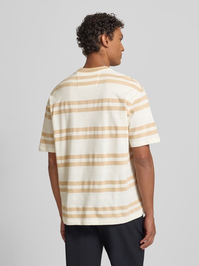 GUESS t-shirt z detalem z logo Écru 5
