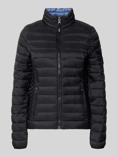 Produktfoto, schwarze Steppjacke mit Logo-Stitching, Reißverschluss und Stehkragen, Superdry Steppjacke mit Logo-Stitching Modell 'FUJI', gerader Schnitt, glatte Textur, seitliche Reißverschlusstaschen, für Damen
