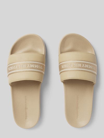 Tommy Hilfiger Badslippers met riempje met label Beige - 3