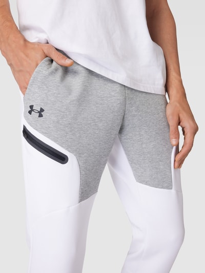 Under Armour Sweathose mit Logo-Print Hellgrau 3