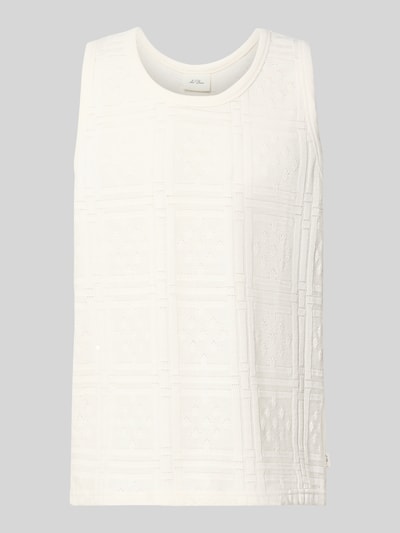 Produktfoto, białe Tanktop mit Rundhalsausschnitt Modell 'Huxley' von Les Deux, bawełniany miks, prosty krój, detal z logo, długość pleców w rozmiarze M: 65 cm, tekstura z geometrycznym wzorem, gładkie wykończenie