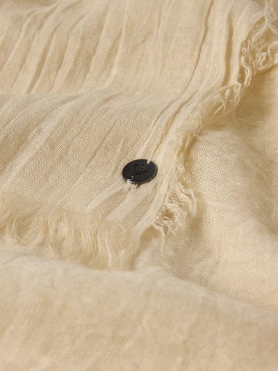 Produktfoto, Schal mit Viskose-Anteil von Fraas in Beige mit Fransenabschlüsse, Logo-Detail, Material-Mix, Rechteckige Passform, strukturierte Oberfläche