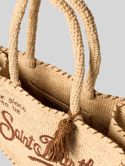 Productfoto, shopper met labelstitching model 'VANITY RAFFIA' van MC2 Saint Barth van raffiabast, draagband, open hoofdvak, naturel en bruin, context: dames shopper, breedte 41 cm, lengte 32 cm, diepte 21 cm, bandlengte schouderband 54 cm