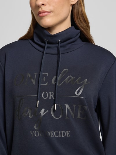 Soyaconcept Sweatshirt mit Stehkragen und Tunnelzug Modell 'BANU' Marine 3
