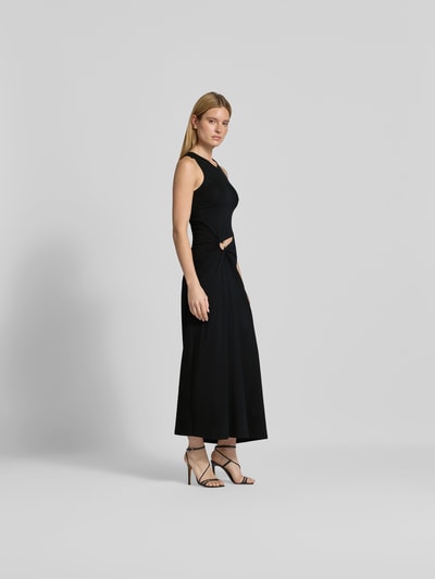 Frauenmodel trägt Maxikleid mit Cut-Out von Rabanne in Schwarz, Slim Fit, ärmellos, elastischer Baumwoll-Mix, Ganzkörperansicht von vorne.
