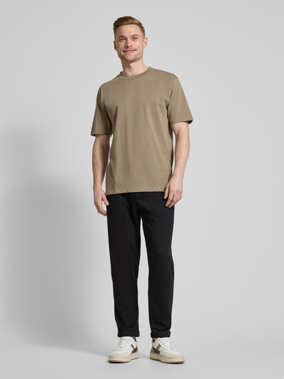 MCNEAL Tapered Fit Bundfaltenhose mit Strukturmuster Black 1