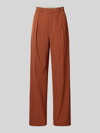 Produktfoto, Bundfaltenhose mit Gesäßtaschen Modell 'ADUCT' von DRYKORN in terrakotta, Regular Fit, Material-Mix mit Stretch-Anteil, neutrale Oberfläche