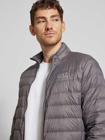 EA7 Emporio Armani Steppjacke mit Label-Print Mittelgrau 3