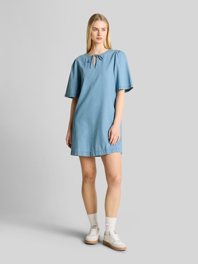Tom Tailor Denim Regular Fit Freizeitkleid mit Schleifen-Detail Hellblau 1