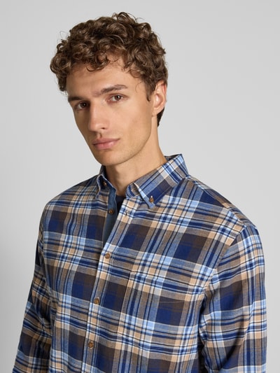 Christian Berg Men Regular fit vrijetijdsoverhemd met button-downkraag Ecru - 3