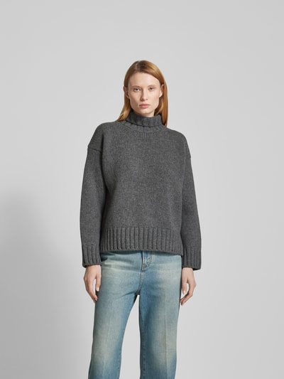 Closed Oversized Wollpullover in Strick-Optik Hellgrau 4