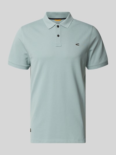 Produktfoto, Regular Fit Poloshirt in unifarbenem Design van camel active in lichtblauw, mix van katoen en elastaan, knoopsluiting, logo, ruglengte bij maat M 70 cm