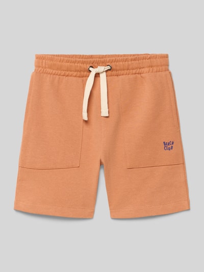 Productfoto, Shorts met elastische band en steekzakken van Blue Seven, puur katoen, regular fit, bandwijdte maat 116: 29 cm, binnenbeenlengte 12 cm, kindermaten, zandkleur, rechte pijpen, zachte katoenstructuur.