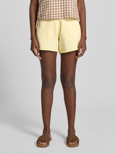 Rich & Royal Sweatshorts mit Eingrifftaschen Hellgelb 4