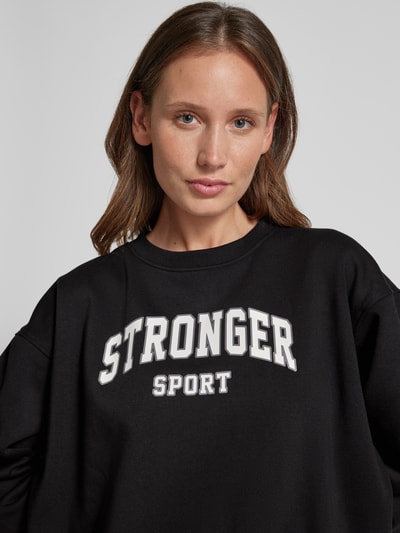 Stronger Sweatshirt mit Label-Print Black 3