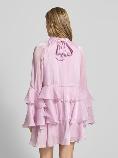 Gina Tricot Minikleid im Stufen-Look Modell 'Flowy frill' Flieder 5