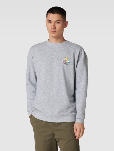 URBAN CLASSICS Sweatshirt met logo- en motiefprint, model 'Cloudy Crew' Lichtgrijs - 4