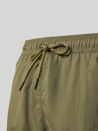 HUGO Badeshorts mit Label Patch Modell 'DOMINICA' Khaki 2