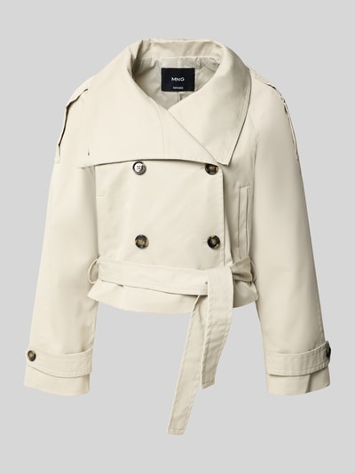 Produktfoto, cremefarbene Regular Fit Jacke aus Baumwoll-Mix Modell 'Lipa' von MANGO, Schalkragen, doppelte Knopfleiste, Eingrifftaschen, glatte Textur