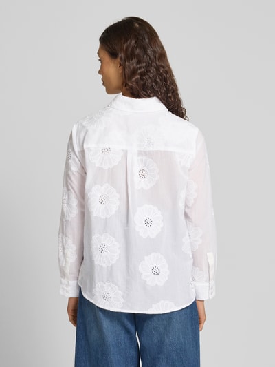 More & More Bluzka koszulowa o kroju regular fit z haftem angielskim Biały 5