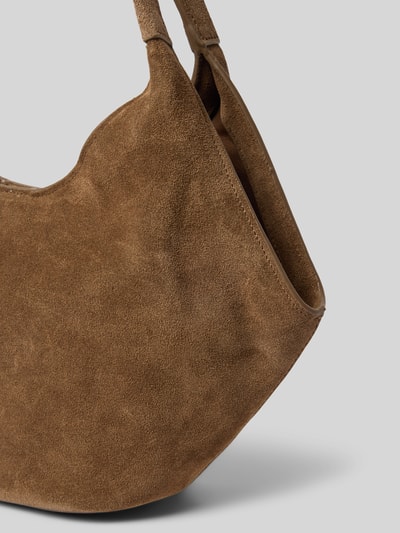 Produktfoto, Handtasche aus Rindsleder mit kurzen Tragegriffen von Mango, braune Wildleder-Textur, Modell 'LILIANA', Magnetverschluss, Hauptfach, kurze Tragegriffe, Schulterriemen 29 cm, Breite 39 cm, Länge 33 cm, Tiefe 11 cm, Damen Handtasche.