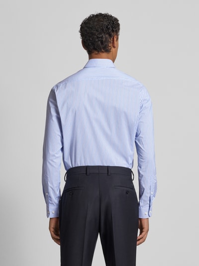 Christian Berg Men Regular Fit Freizeithemd mit Kentkragen Bleu 5