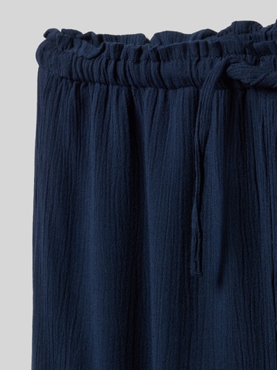 Produktfoto, Wide Leg Hose aus reiner Viskose von s.Oliver RED LABEL, Optik: Unifarben, Strukturiert, Crinkle-Optik, Bundabschluss: Elastisch mit Tunnelzug, seitliche Eingrifftaschen, Materialverarbeitung: Crinkle, Material: reine Viskose
