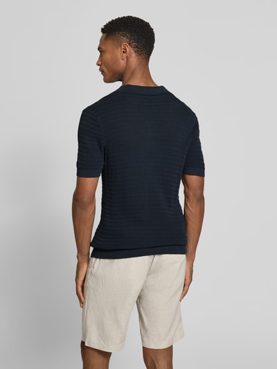 DRYKORN Slim Fit Strick-Poloshirt mit Strukturmuster Modell 'BRAIAN' Dunkelblau 5