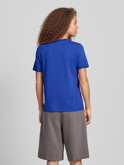 Pieces T-shirt o kroju regular fit z czystej bawełny model ‘RIA’ Królewski niebieski 5