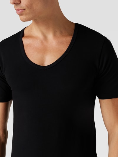 MCNEAL T-Shirt mit V-Ausschnitt Black 3