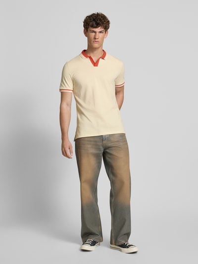 Blend Regular Fit Poloshirt mit V-Ausschnitt Modell 'Evo' Sand 1