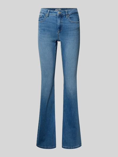 Produktfoto, blaue Flared Bootcut Jeans aus Baumwoll-Mix Modell 'BLUSH' von Only, Denim-Optik, 5-Pocket, Logo-Patch, Mid Waist.