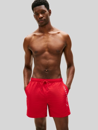 Tommy Hilfiger spodenki kąpielowe z nadrukiem z logo Czerwony 4