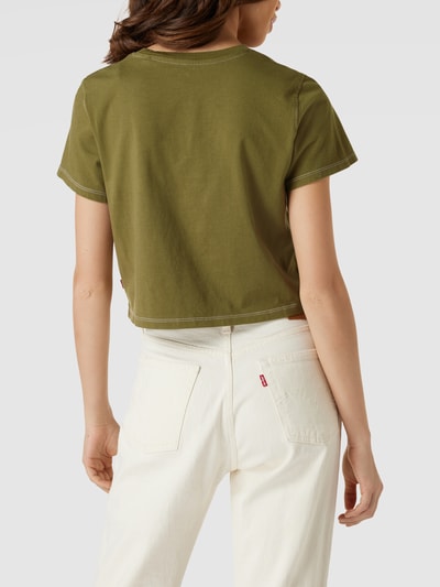 Levi's® Cropped T-Shirt mit Label-Print Modell 'Jordie' Oliv 5