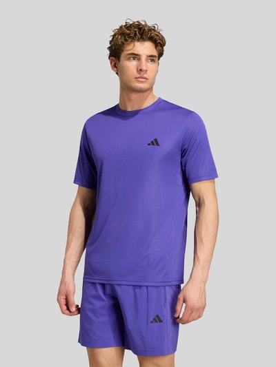 adidas Training Regular Fit Sport-T-Shirt mit Logo-Print Lila 3